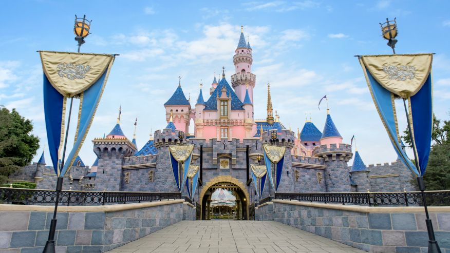 加州迪士尼乐园推出全新会员服务--“魔法钥匙”