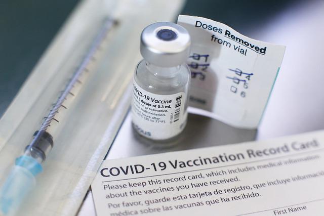 最年幼的孩子的COVID疫苗和新问题