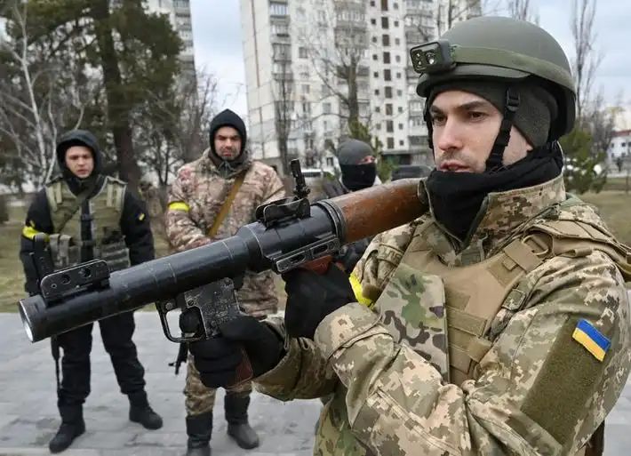 美国拟向乌克兰提供新一轮的军事援助！