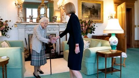 特拉斯胜选 英国迎接第3位女首相