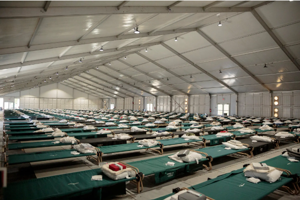 纽约将在兰德尔斯岛为避难移民开放帐篷营地
