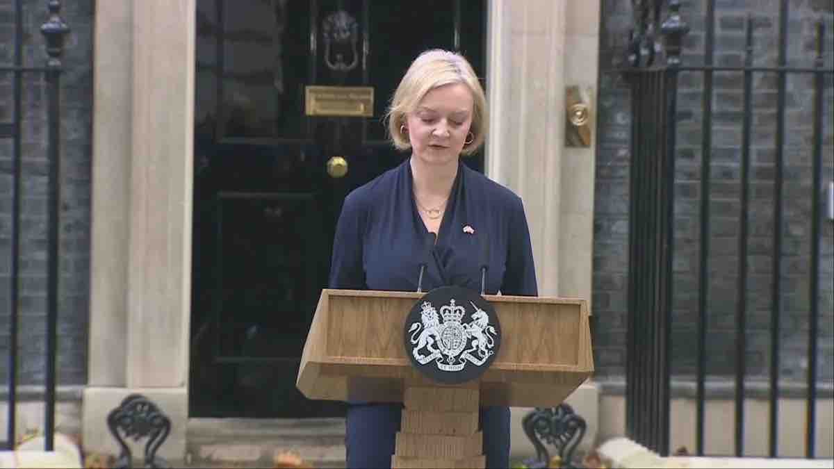 突发！仅上任44天 英国女首相特拉斯宣布辞职