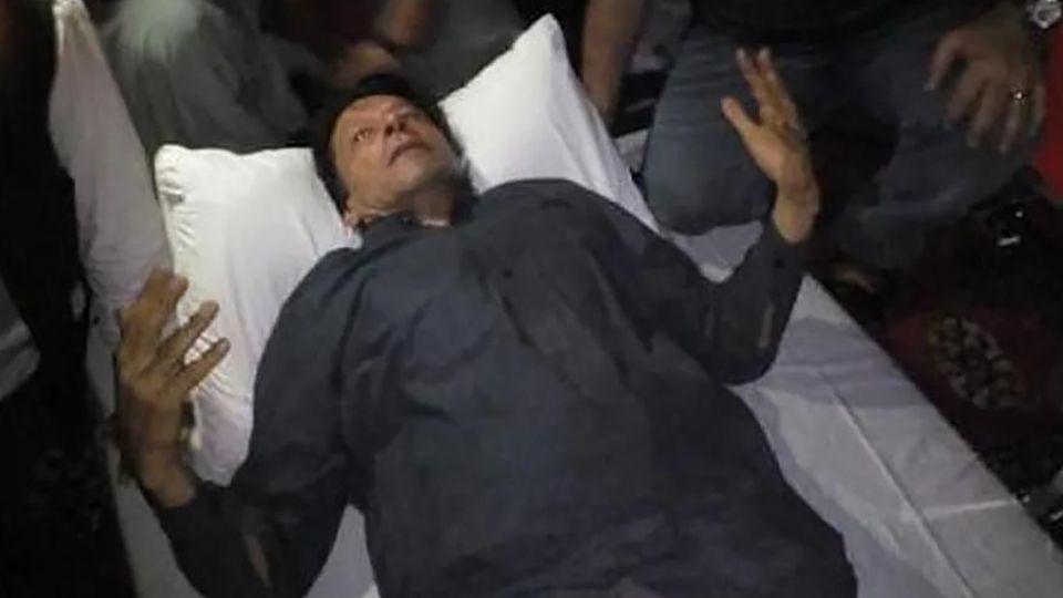 突发！巴基斯坦前总理在游行活动中遭枪击