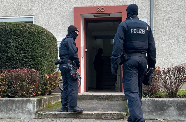 德国逮捕25名密谋推翻政府的嫌疑人